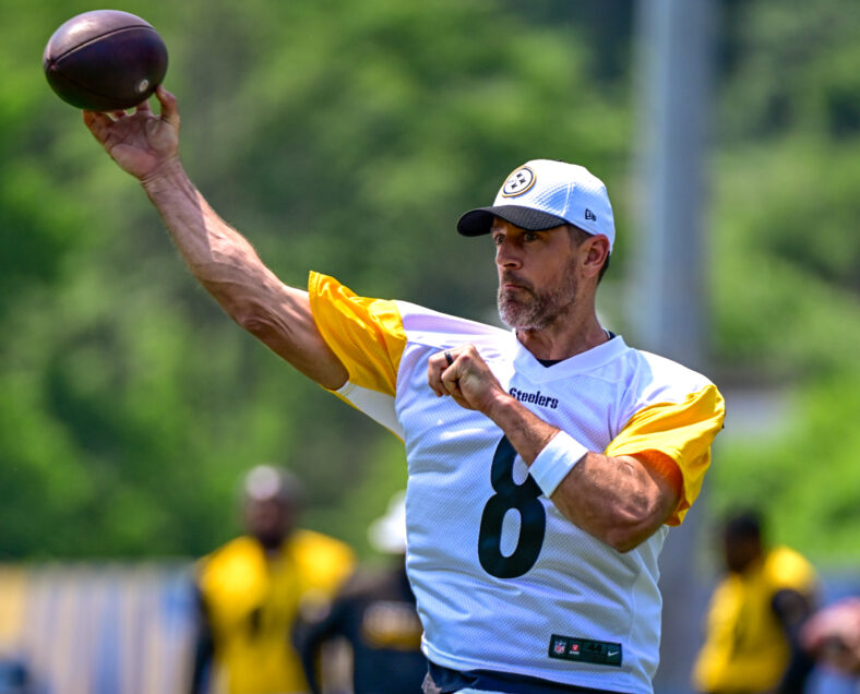 Pittsburgh Steelers QB Aaron Rodgers