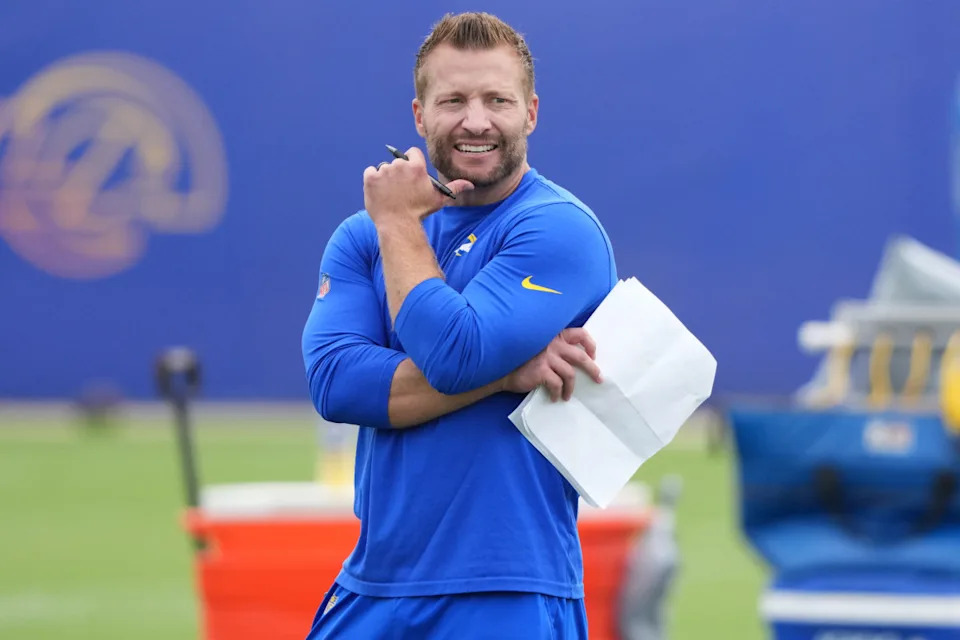 Los Angeles Rams head coach Sean McVay watches offensive drills during organized team activities at Rams Practice Facility.Kirby Lee-Imagn Images