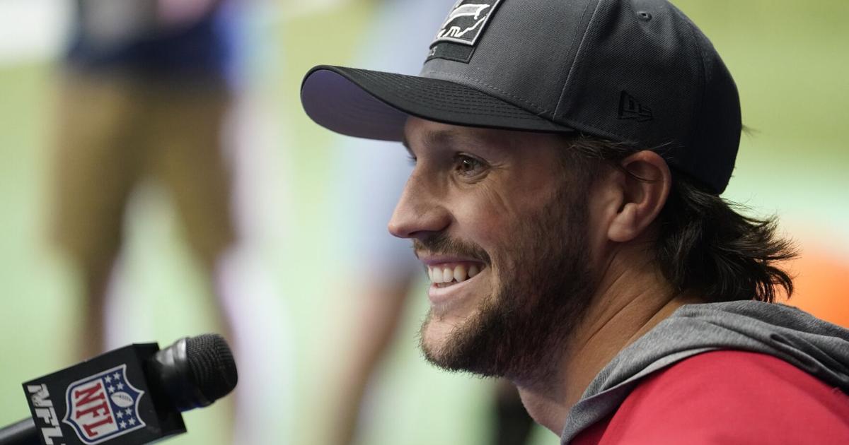 After marrying Hailee Steinfeld, Buffalo Bills quarterback Josh Allen returns to practice - Buffalo News