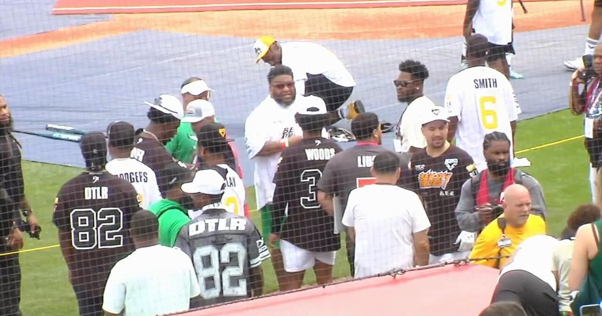 Eagles football stars, Phillies player play 4th annual Celebrity Softball Game at Coca-Cola Park | Allentown Area