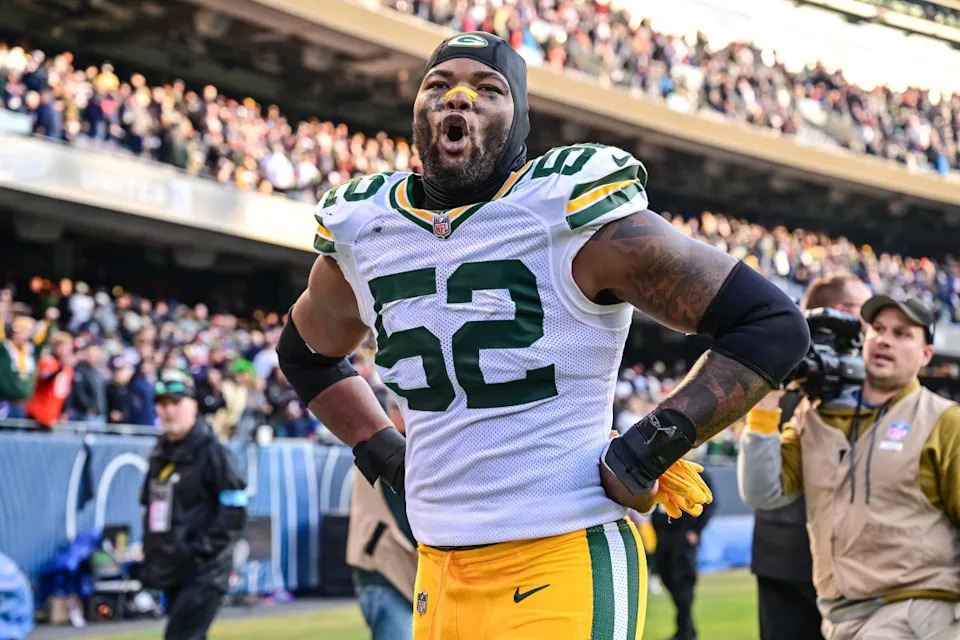 Green Bay Packers defensive end Rashan Gary (52) celebrates after the game against the Chicago Bears at Soldier Field.© Daniel Bartel-Imagn Images