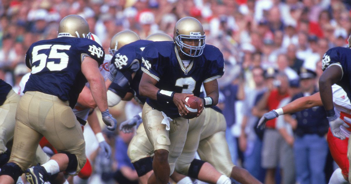 Looking back at the chaotic 2000 Notre Dame Football Season
