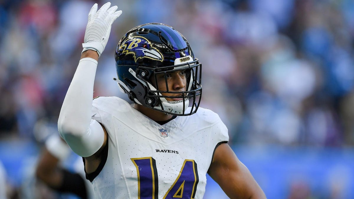 Ravens star Klye Hamilton sends engagement photos back from France