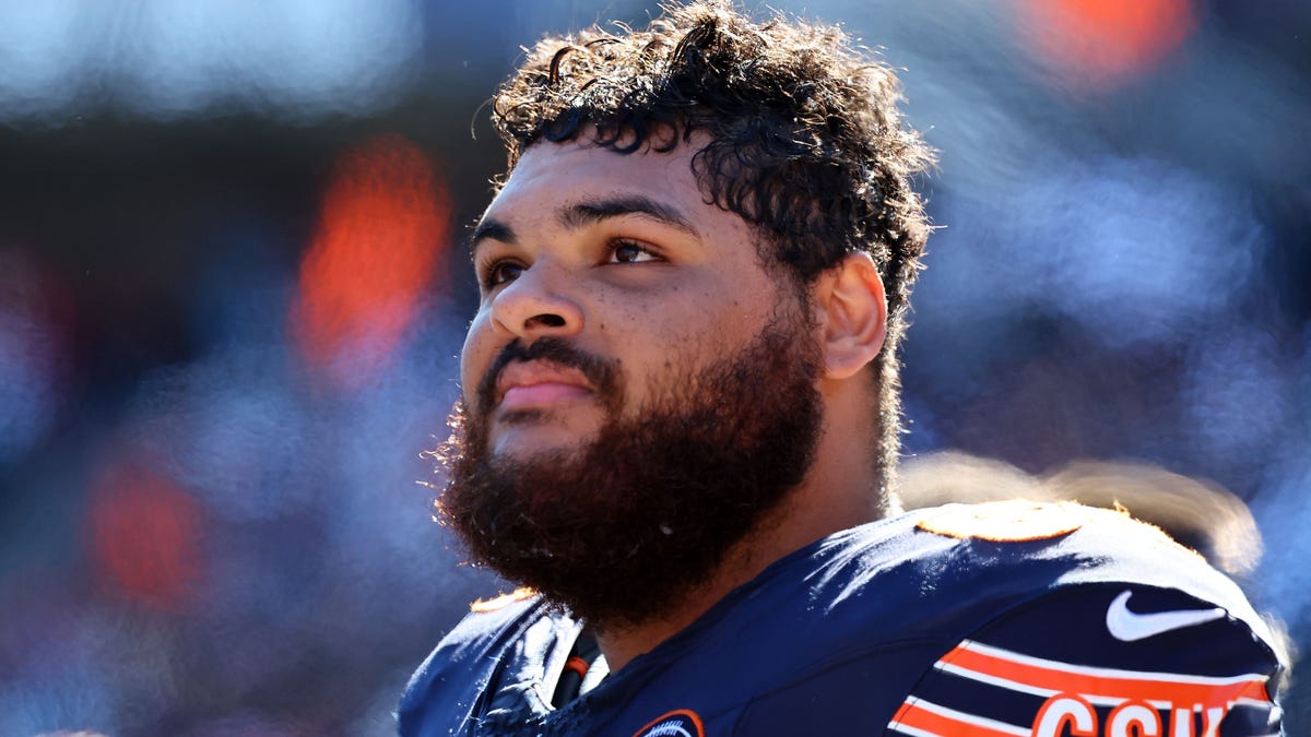 PFF grades for Chicago Bears' projected starting offense in 2025