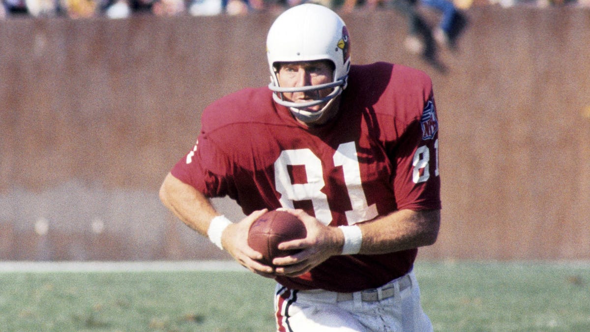 Who has worn No. 81?