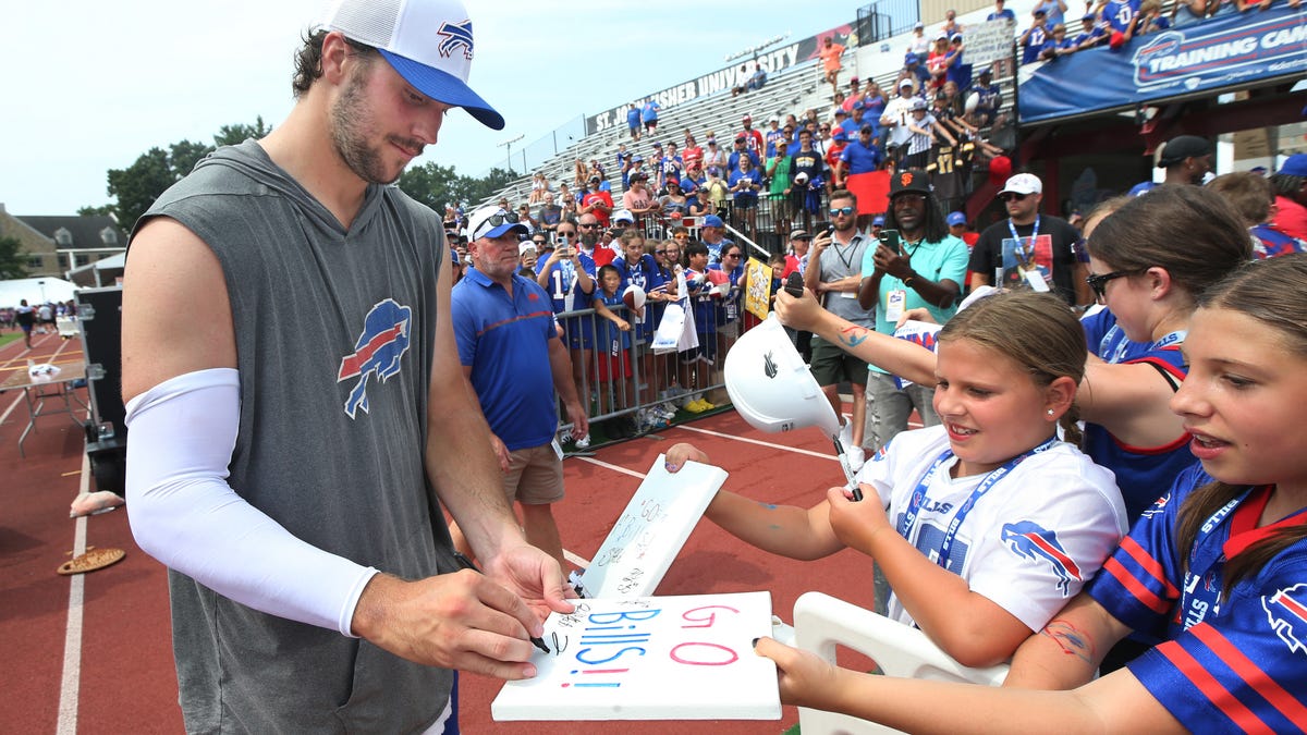 Hard Knocks to bring large crew to Bills Camp at St. John Fisher