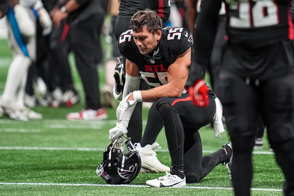 Falcons LB Kaden Elliss reacts to a loss against the Carolina Panthers. 