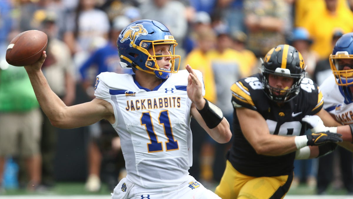 Iowa football QB Mark Gronowski one of ESPN's top NFL draft prospects