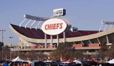 Chiefs News: Arrowheadlines: Missouri plan to keep Chiefs passes