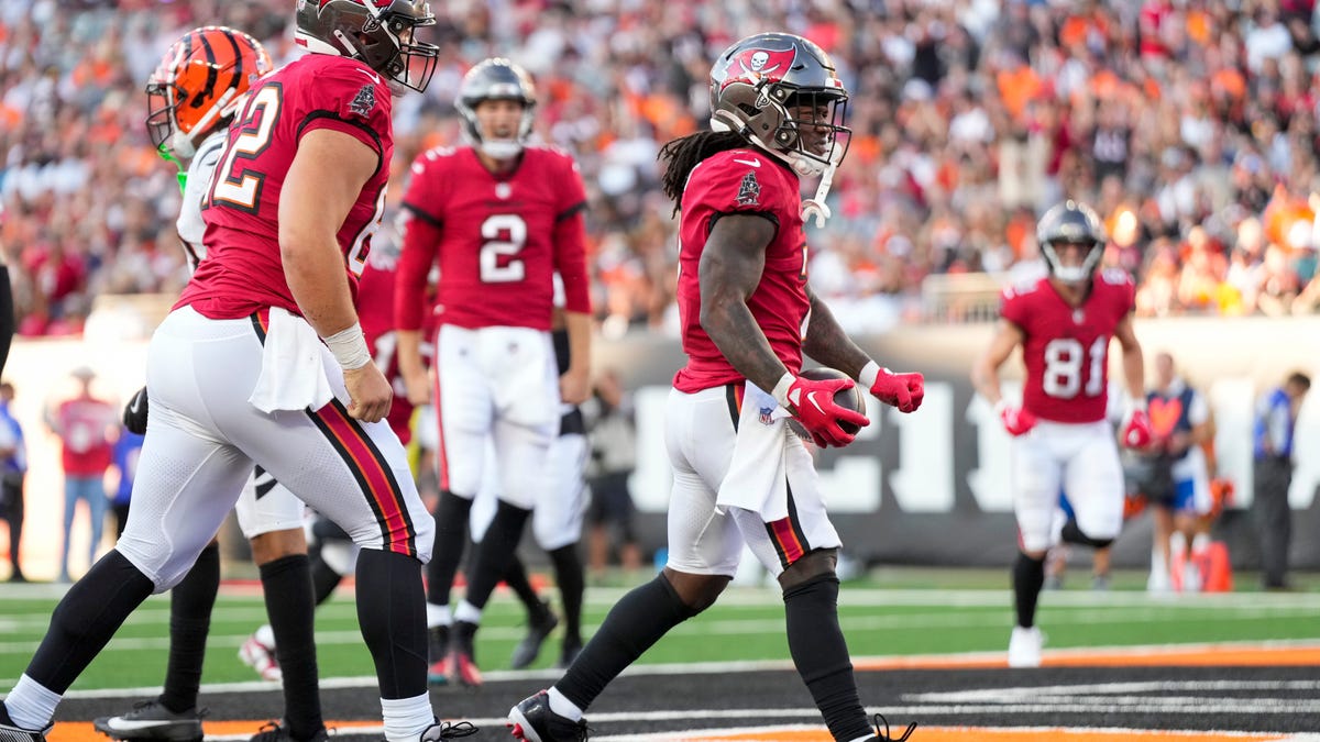 Will Bucky Irving surpass his 2024 total yards?