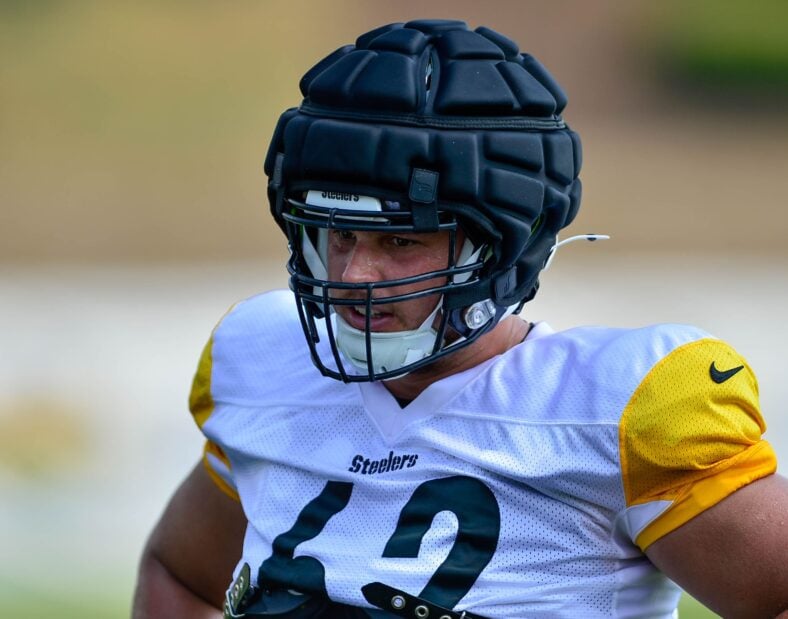 Pittsburgh Steelers C Ryan McCollum