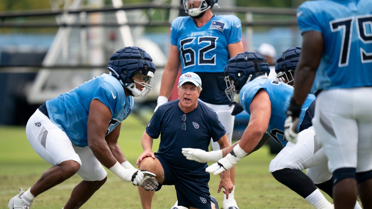 Where do Peter Skoronski, Kevin Zeitler rank among NFL's top guards?