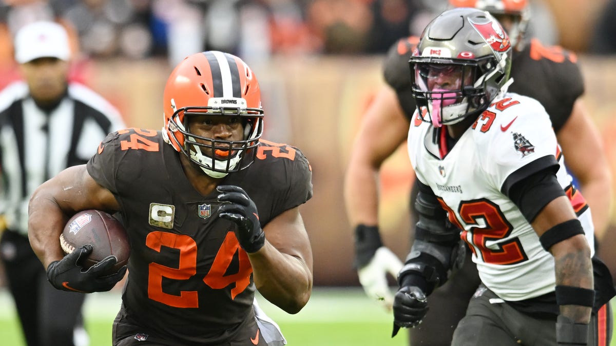 Could Texans add Pro Bowl RB Nick Chubb ahead of 2025 season?
