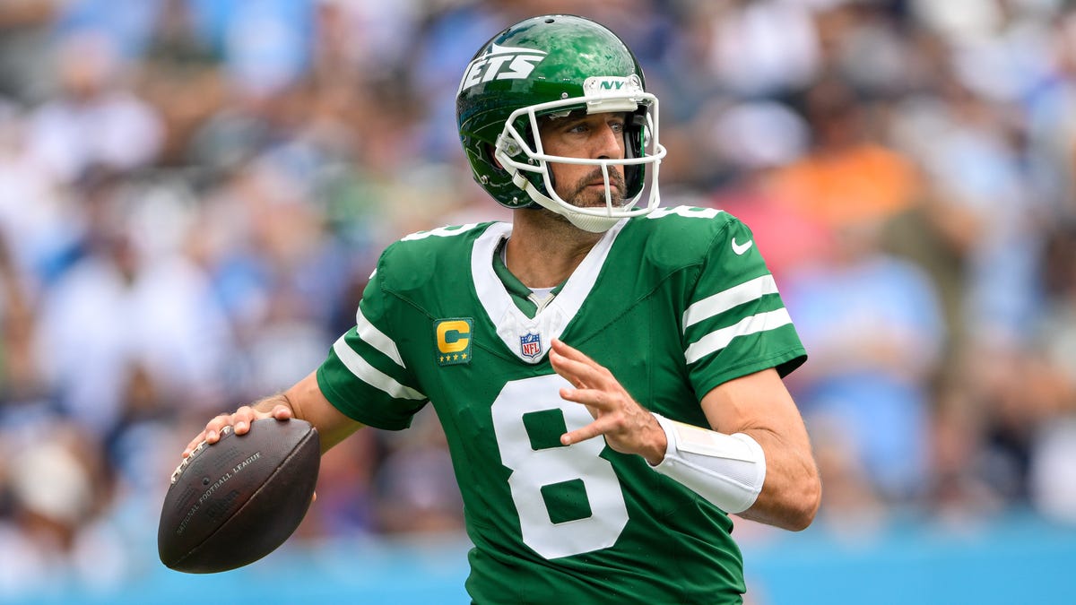 Free agent QB hasn't told team he will sign