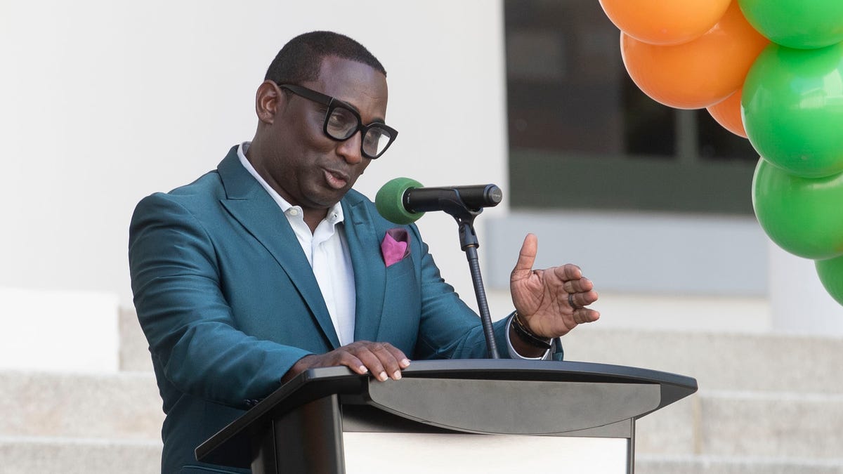 FAMU football's James Colzie must reduce roster after House-NCAA ruling