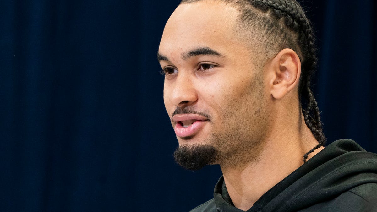 Former Ohio State WR Emeka Egbuka dons Tampa uniform for first time