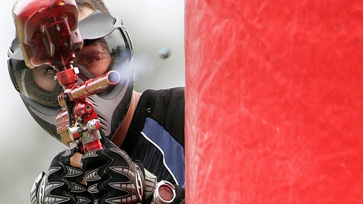 New Orleans Saints share highlights from team paintball outing