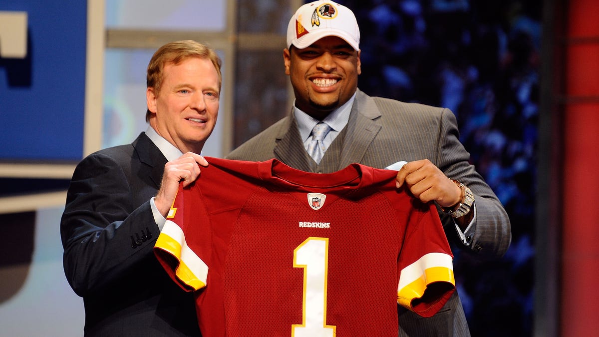 Rams take star LT over Sam Bradford at No. 1 in 2010 NFL redraft