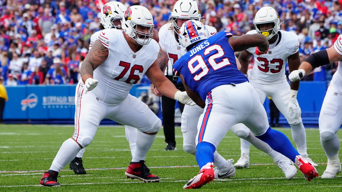 Why Chargers should sign veteran guard Will Hernandez