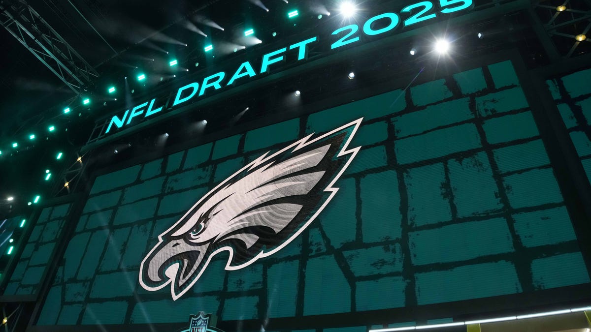 Eagles have draft capital to make a huge trade before next April