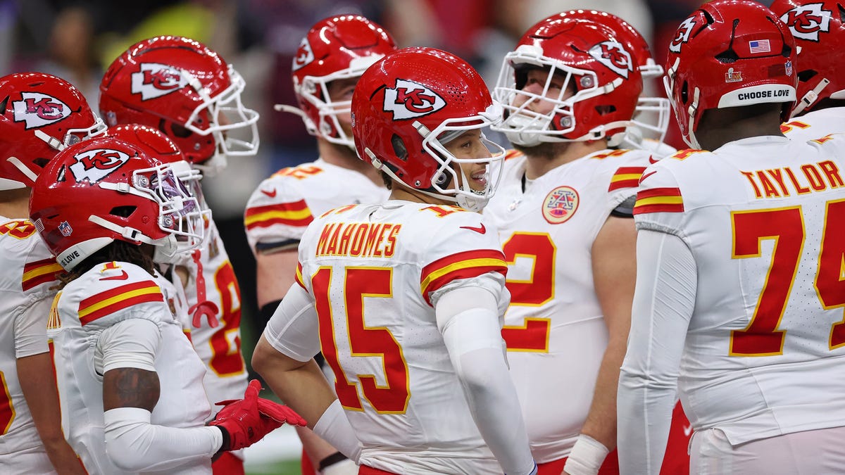 NFL Network analyst predicts a better 2025 season for the Chiefs