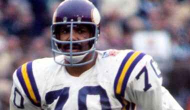 Vikings DE best known for wrong way run