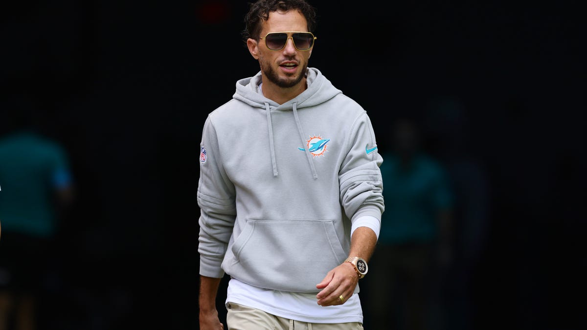 Dolphins, Mike McDaniel not planning to put rookie class on ice