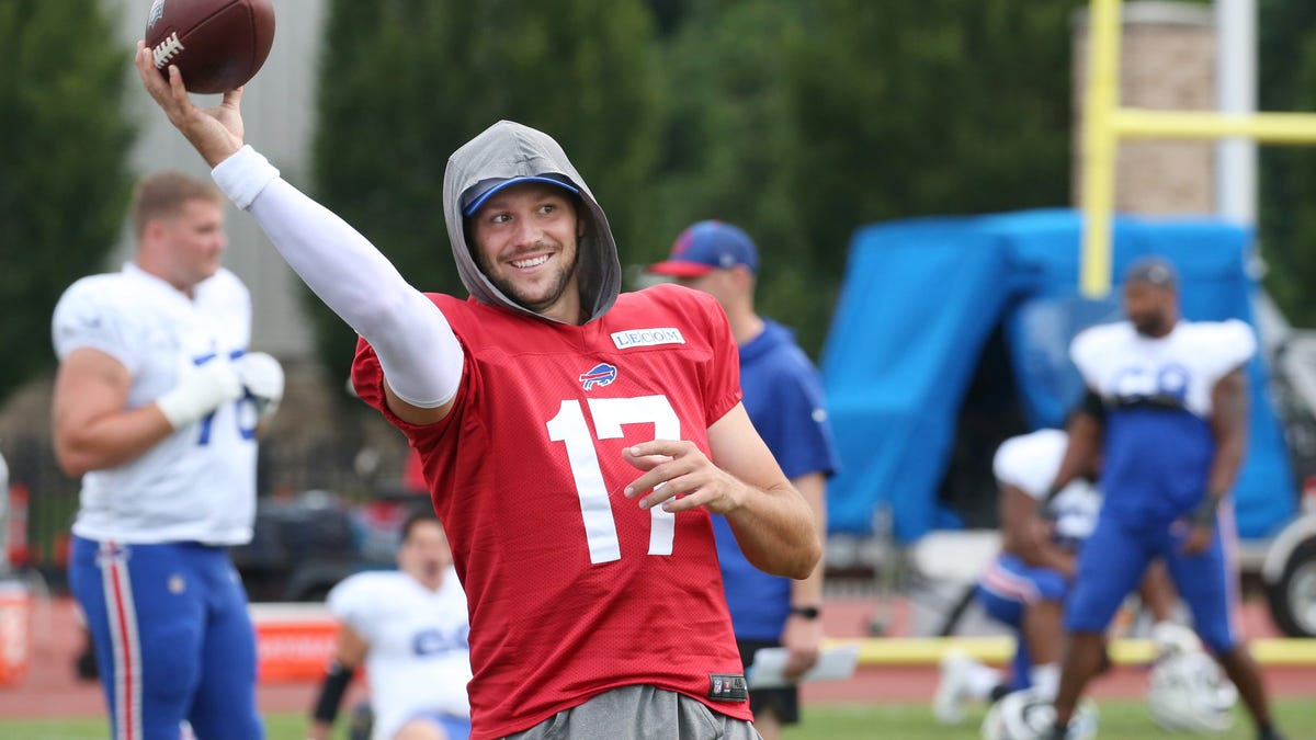 Josh Allen not at Bills OTAs for clear reason, full absent player list