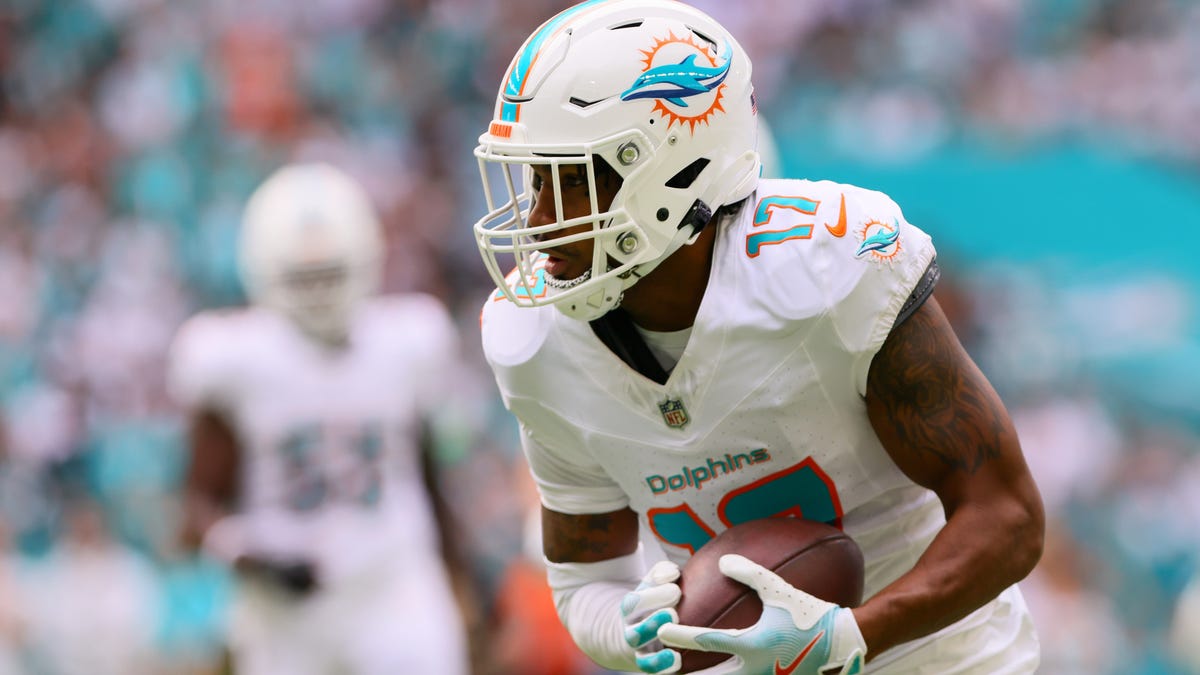 Dolphins excited to see Jaylen Waddle 'attacking his craft' in OTAs