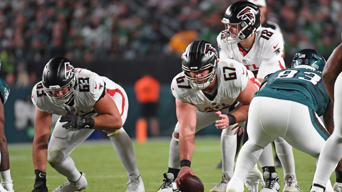 Which opposing player has dominated the Bucs the most recently?