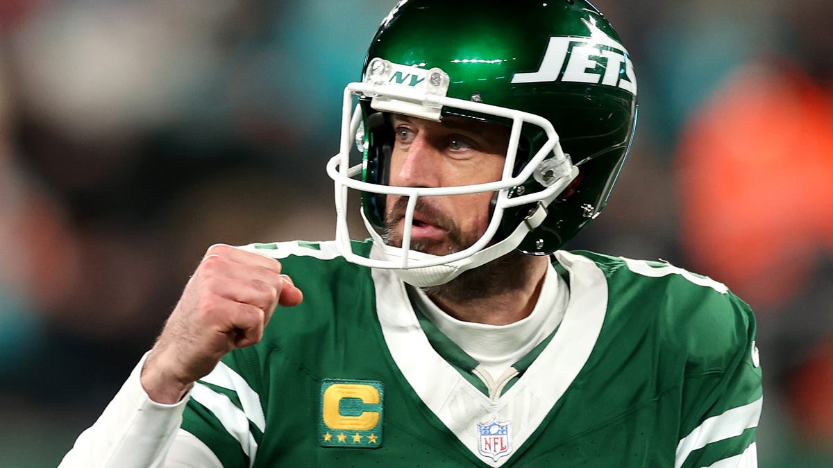 Aaron Rodgers will sign with Steelers; Colts' Anthony Richardson injured