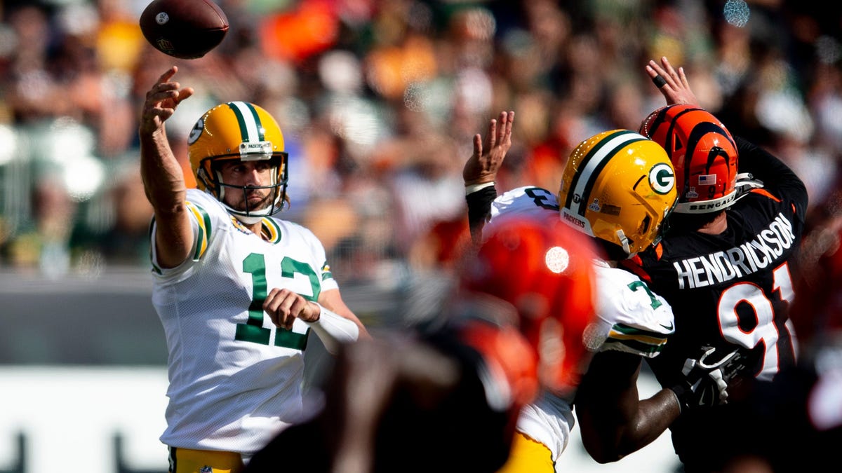 Aaron Rodgers vs Joe Burrow on Thursday night: Bengals-Steelers Week 7