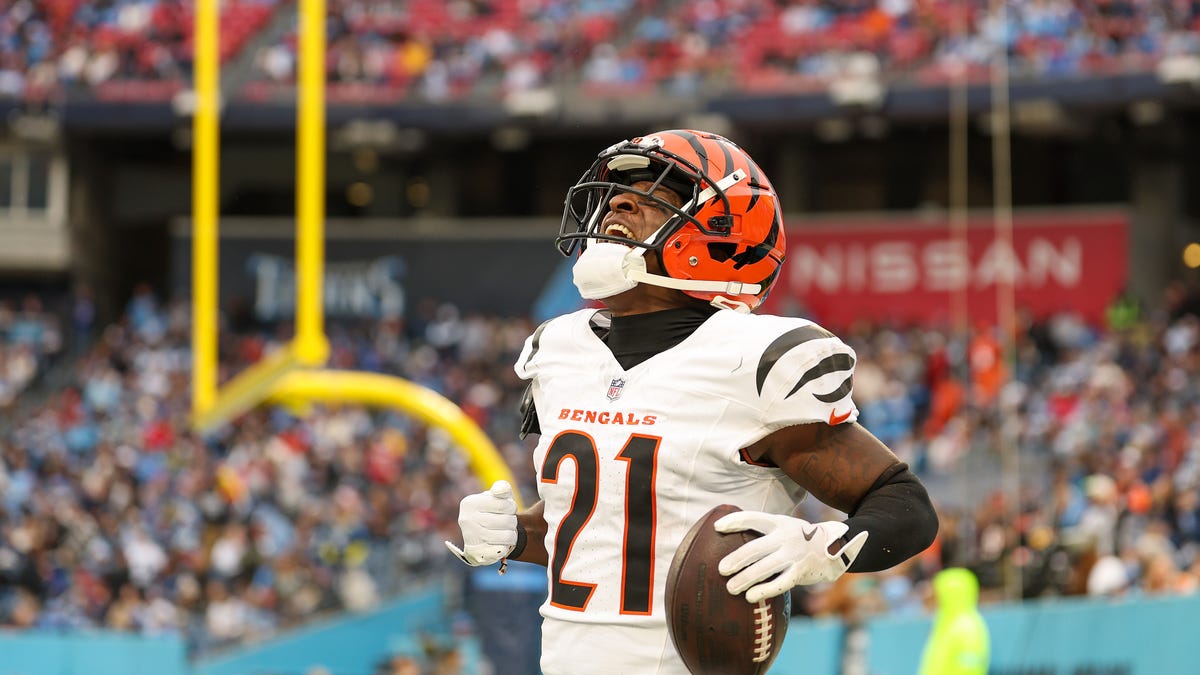 4 free agents the Panthers should consider before mandatory minicamp