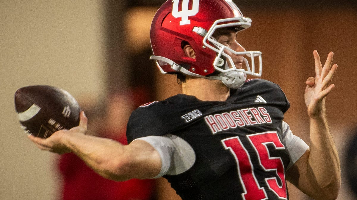 Colts make first round trade in way-too-early mock