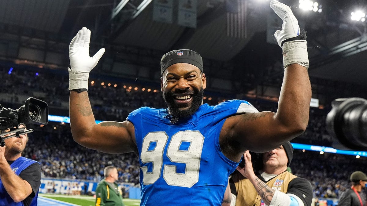 Free-agent edge Za'Darius Smith wants to return to Detroit