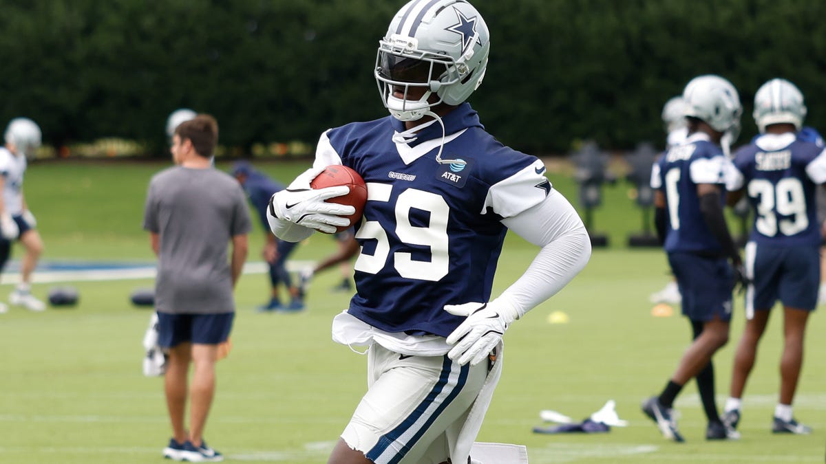 Cowboys LB Kenneth Murray costs too much to play like he has been