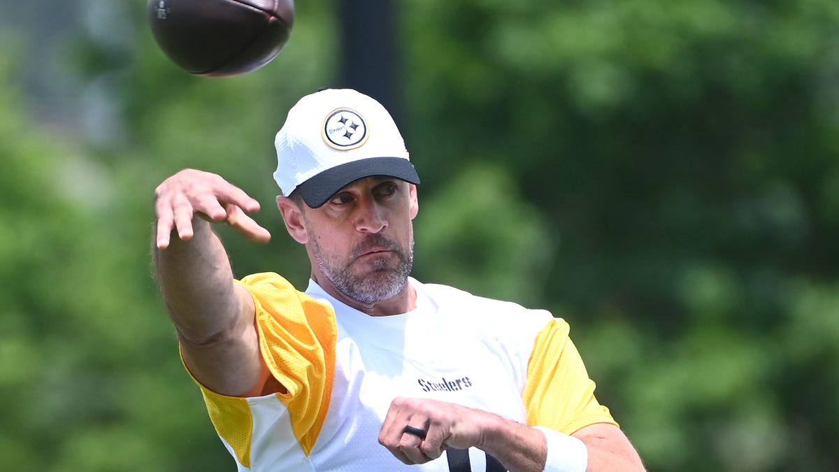 How much money has Aaron Rodgers made? Career earnings