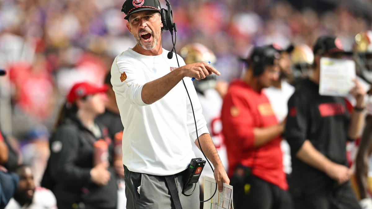 Kyle Shanahan ripped NFL fans for overreacting to practice mistakes