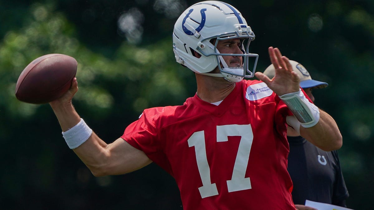 QB Daniel Jones 'taking advantage' of reps