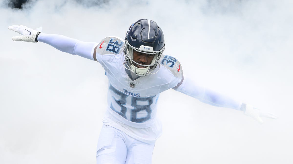 Titans have two of NFL's worst contracts entering 2025