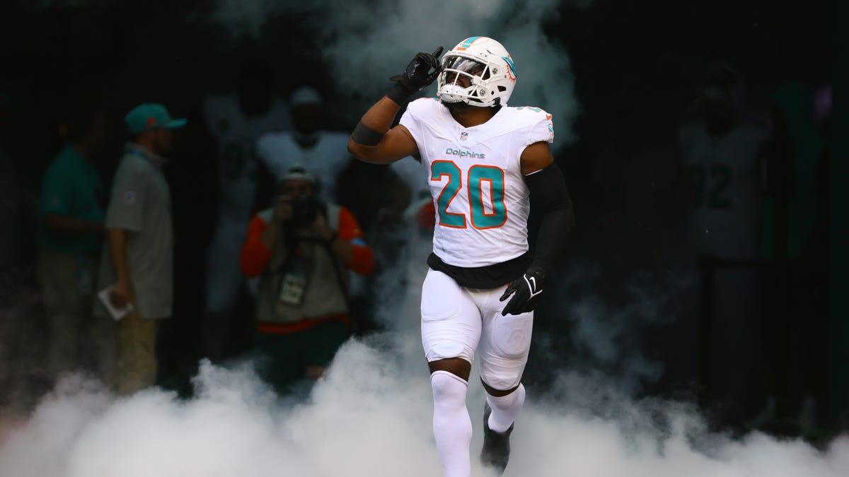 Dolphins LB Jordyn Brooks could be captain material in Miami