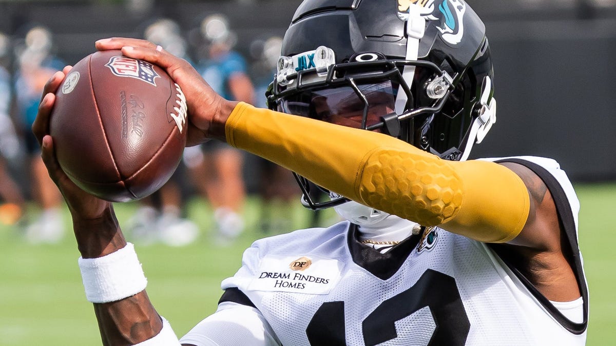 Photos of Jacksonville Jaguars' WR/CB Travis Hunter from minicamp - Jaguars Wire