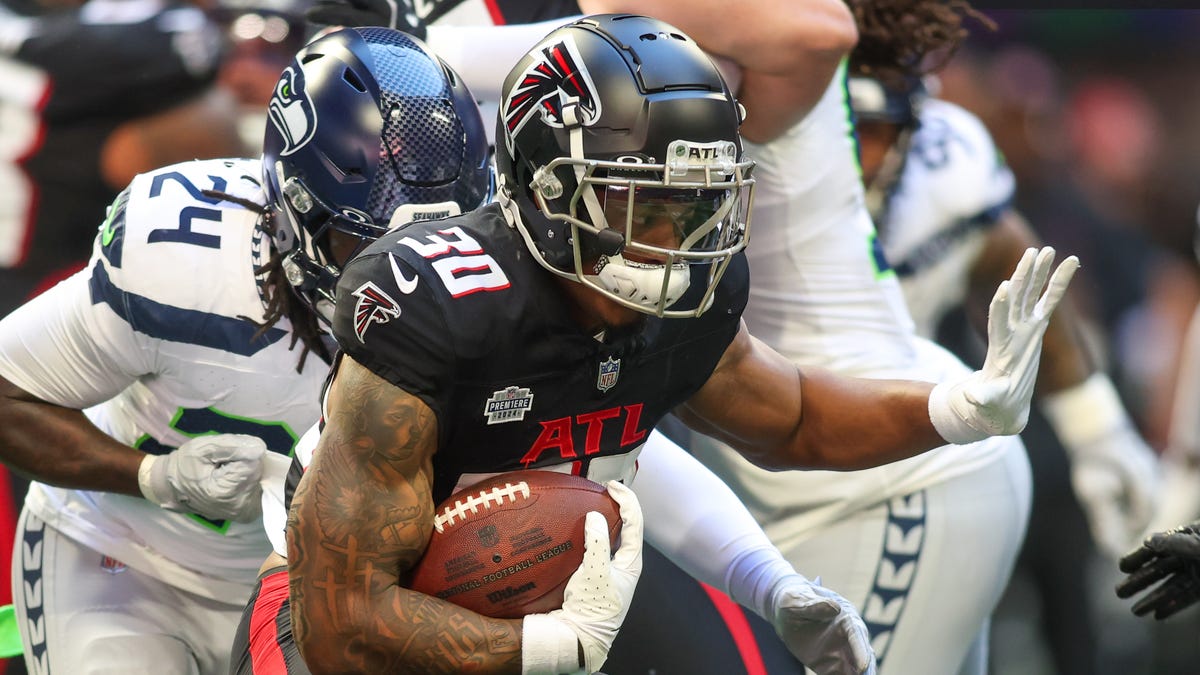 Atlanta Falcons release former Alabama running back Jase McClellan