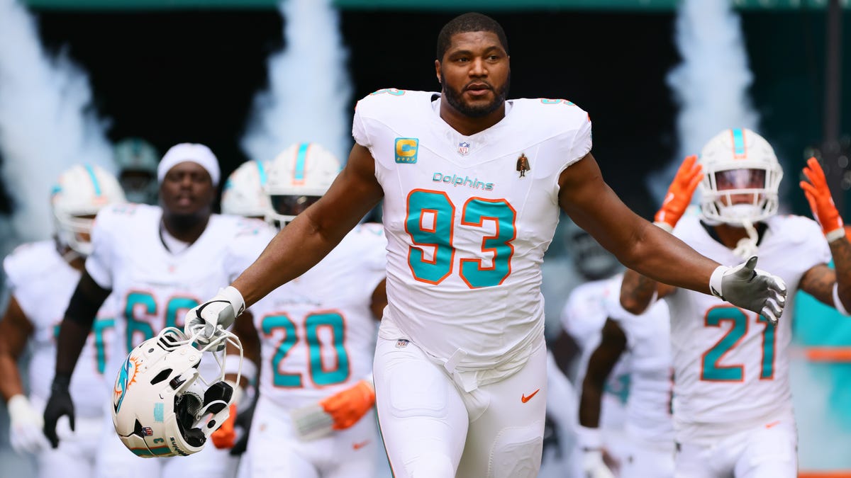 Lone Dolphins player makes ESPN All-Quarter-Century Team