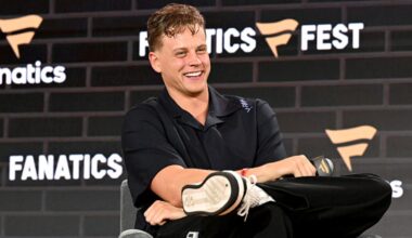 Bengals fan to Joe Burrow at Fanatics Fest: 'Better make the playoffs'