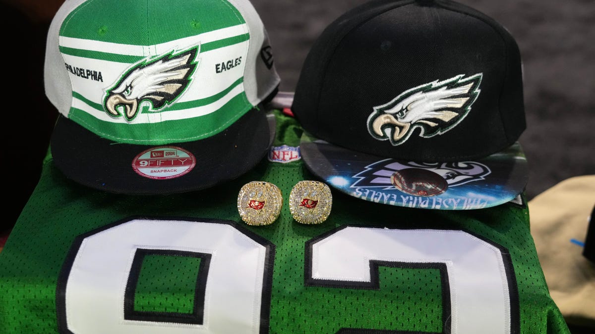 Tips, stats and $40M in fake merch