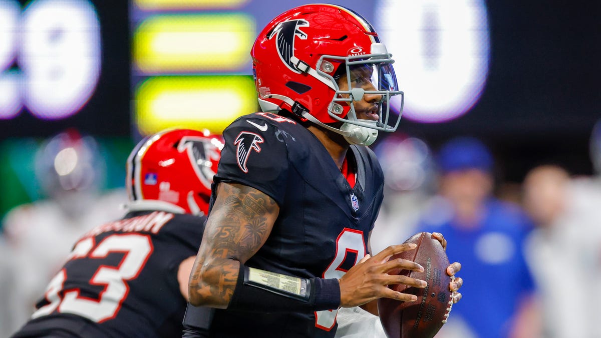 Michael Penix Jr. praises Ryan Neuzil, Matt Ryan