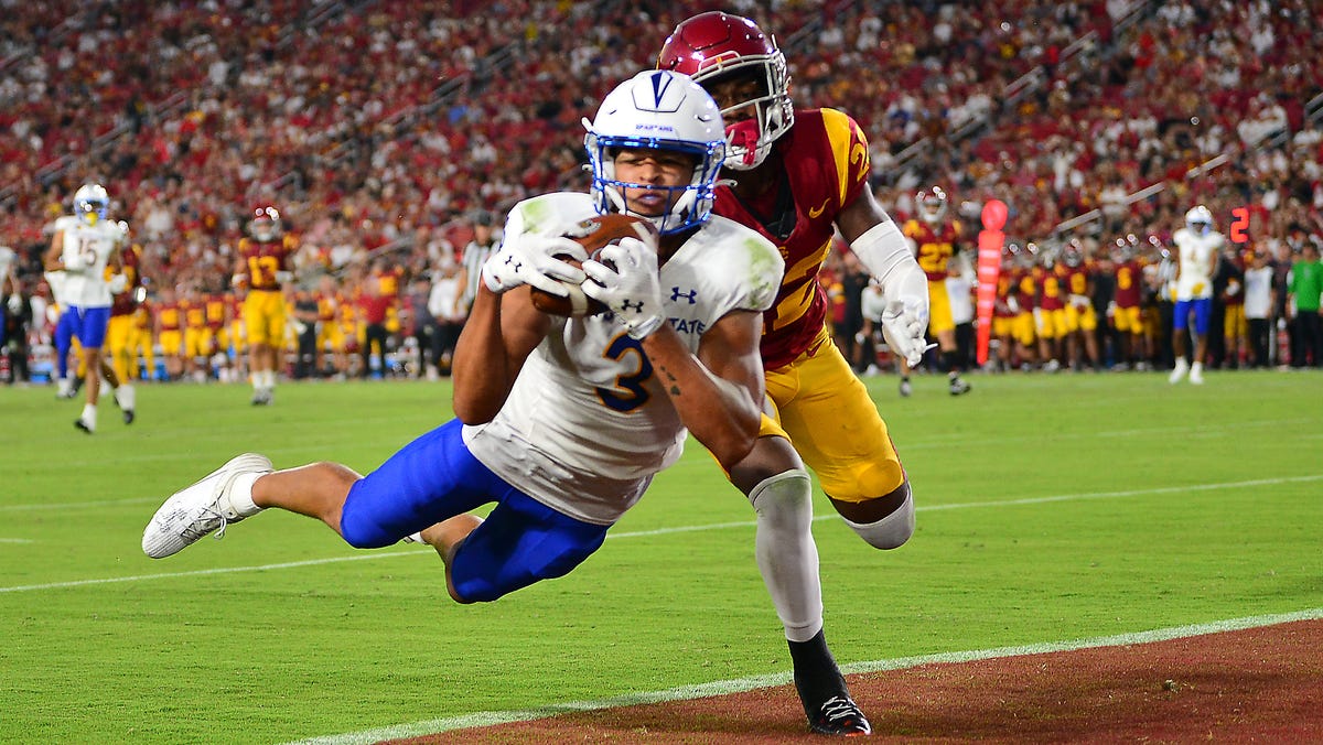 Nick Nash named Rookie of the Year candidate