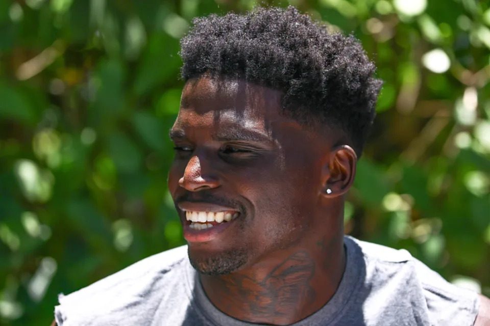 Miami Dolphins wide receiver Tyreek Hill (10) speaks to reporters during mandatory minicamp at Baptist Health Training Complex.© Sam Navarro-USA TODAY Sports
