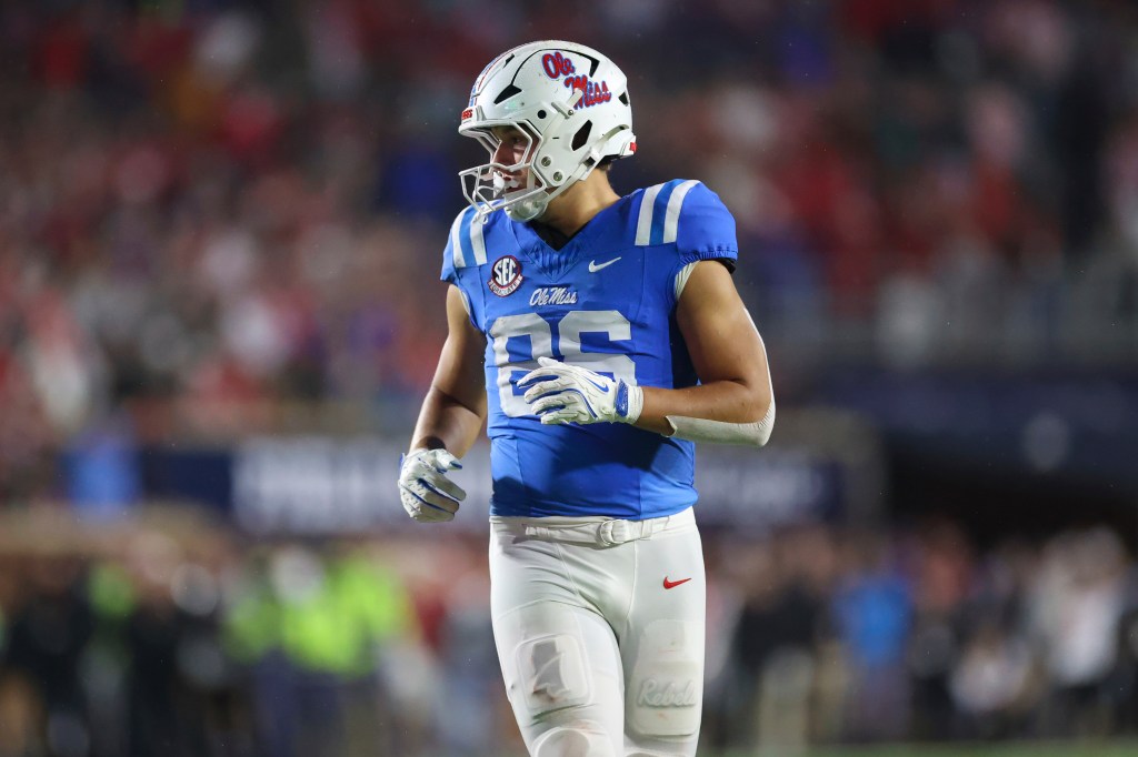 Broncos sign TE Caden Prieskorn, waive Cole Fotheringham